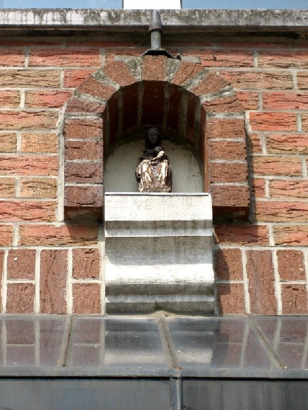 PHOTO 46